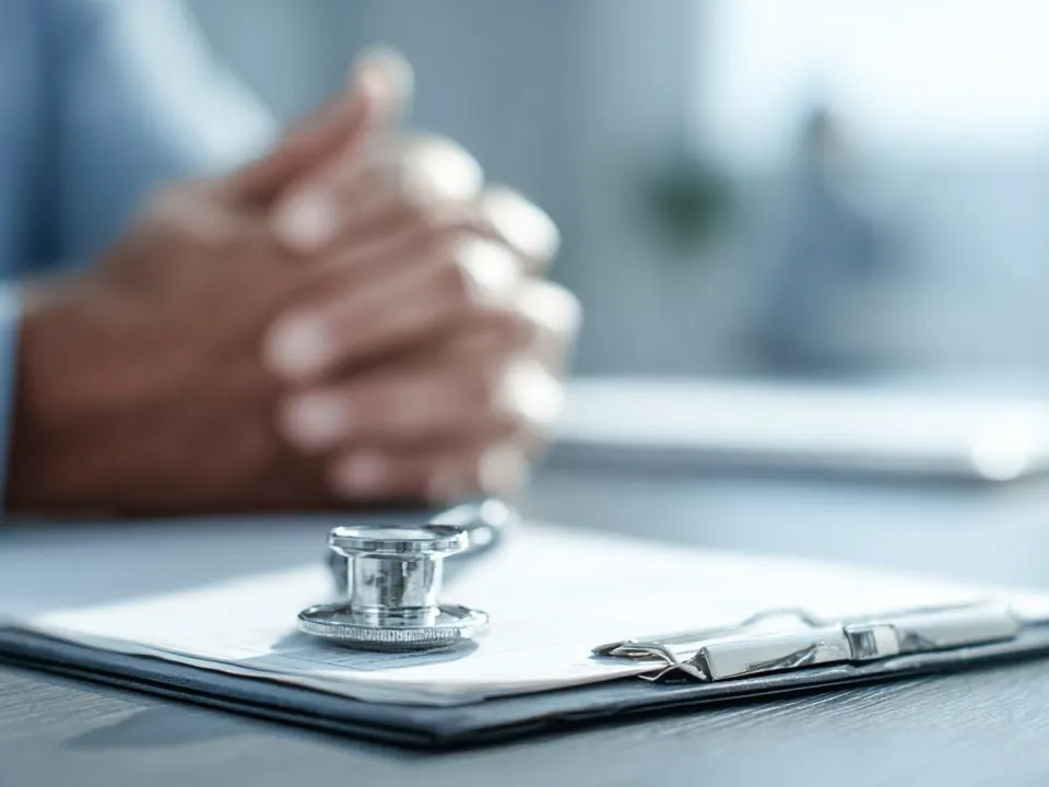 Как бросить курить навсегда: врач раскрыла стратегию, которая реально спасает от никотиновой зависимости