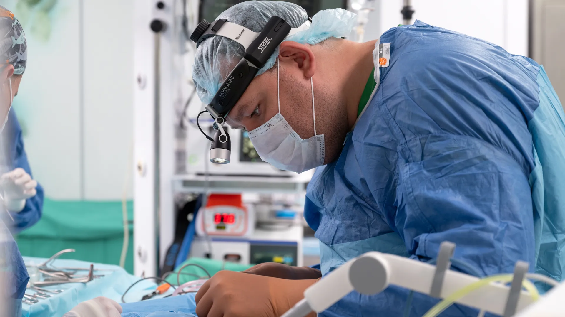 Операционная с новейшим медицинским оборудованием в Детском клиническом центре им. Л.М. Рошаля в Красногорске