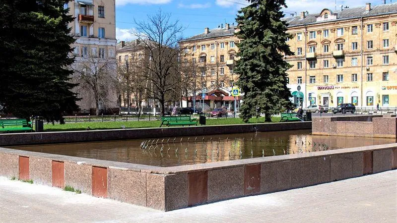 В Электростали продолжается подготовка фонтанов к летнему сезону