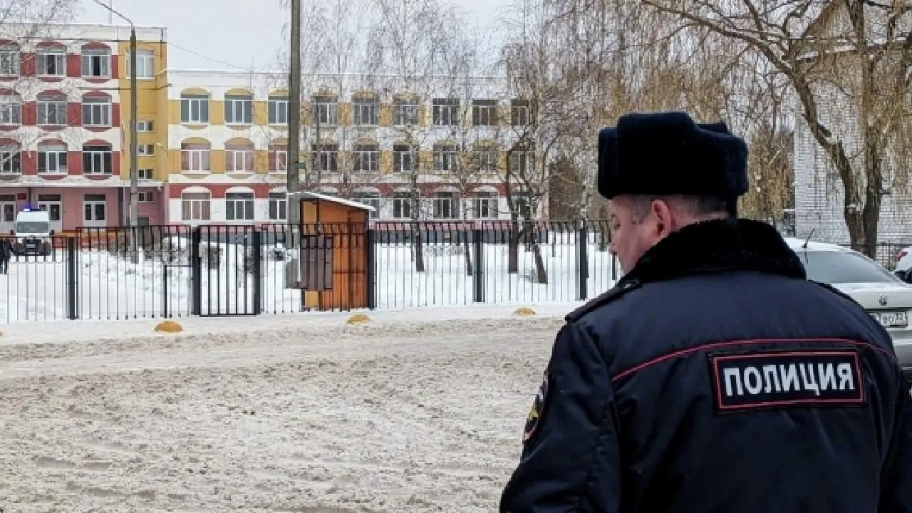 «В моде буллинг»: Эксперт назвал причину поступка стрелявшей в одноклассников Алины