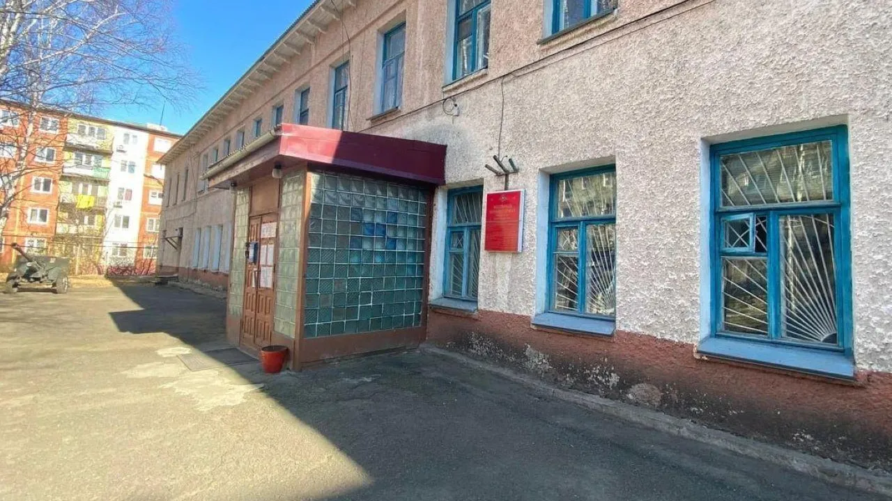 В Артеме задержали диверсантов-неудачников, пытавшихся поджечь военкомат