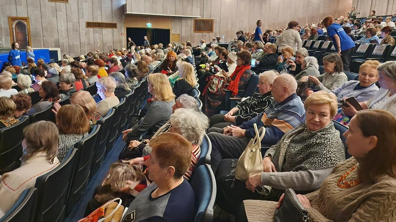 REGIONS/Кристина Ларина