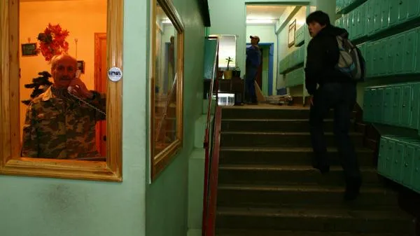 Жителей дома в Балашихе напугали сообщением о побеге опасной змеи