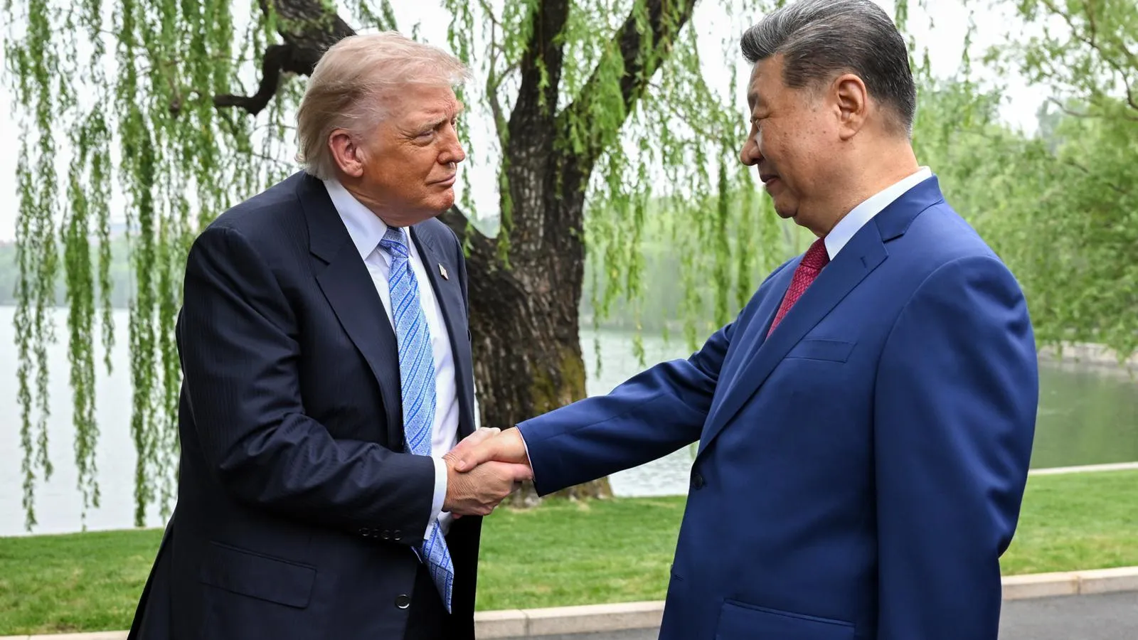 Президент США Дональд Трамп и глава КНР Си Цзиньпин, Пекин, 15 мая 2026 года. Yan Yan