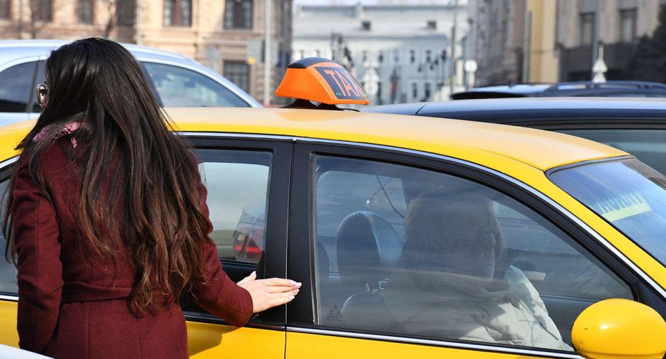 Дептранс: аттестацию прошли свыше 80 тысяч таксистов Москвы и Подмосковья
