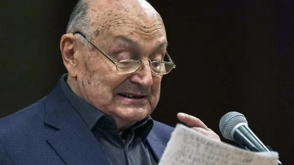 Прощание с Михаилом Жванецким будет закрытым из-за коронавируса