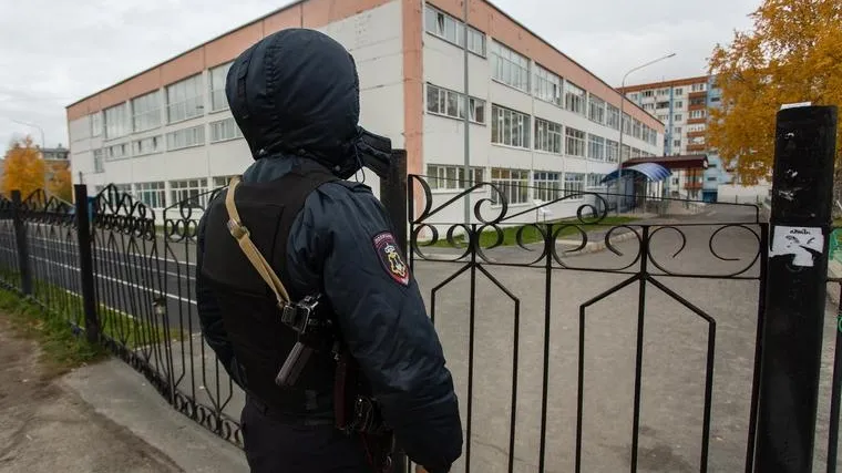 В Нижневартовске ребенок «заминировал» школу