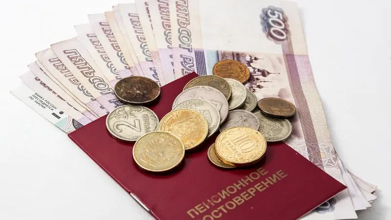 Россиянам дважды повысят пенсии в 2026 году