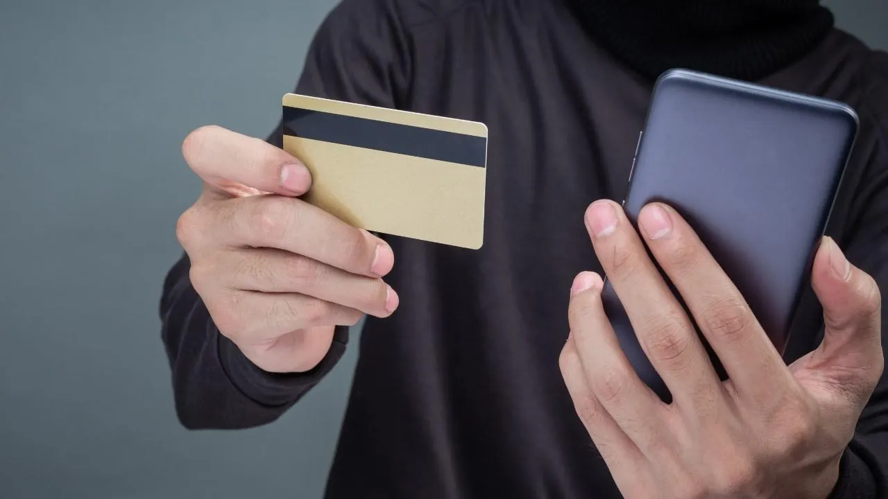 Банки обратились в РКН с просьбой принять меры против мошенничества с кешбэком