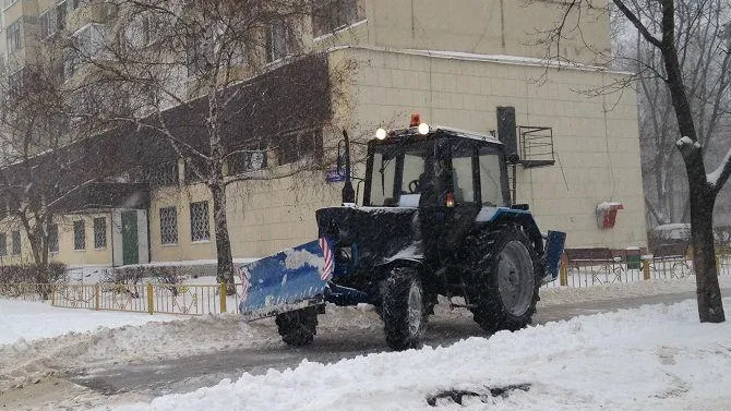 Улицы Реутова в праздники очистили от 400 кубометров снега