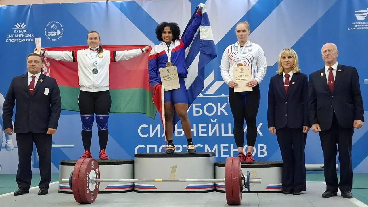 Спортсмены из Подмосковья завоевали четыре медали на международных соревнованиях по тяжелой атлетике