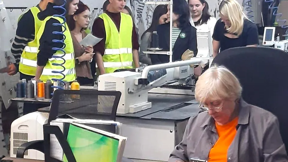 Школьники Лосино-Петровского на профориентационной экскурсии. Фото: отдел образования Лосино-Петровского