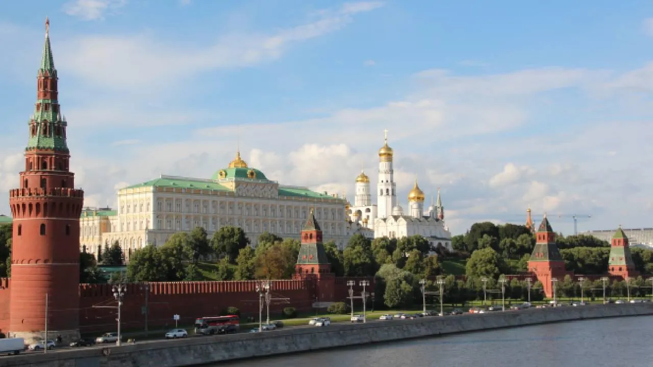 Кремль прокомментировал решение США приостановить военные поставки Украине