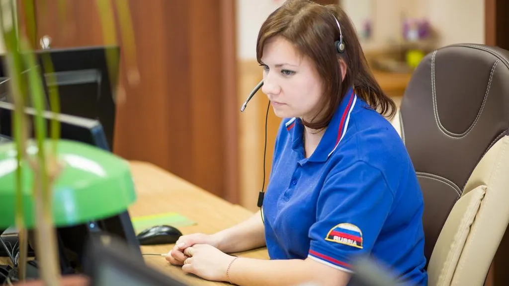 Почти четыреста операторов службы 112 принимают вызовы от жителей Подмосковья каждый день