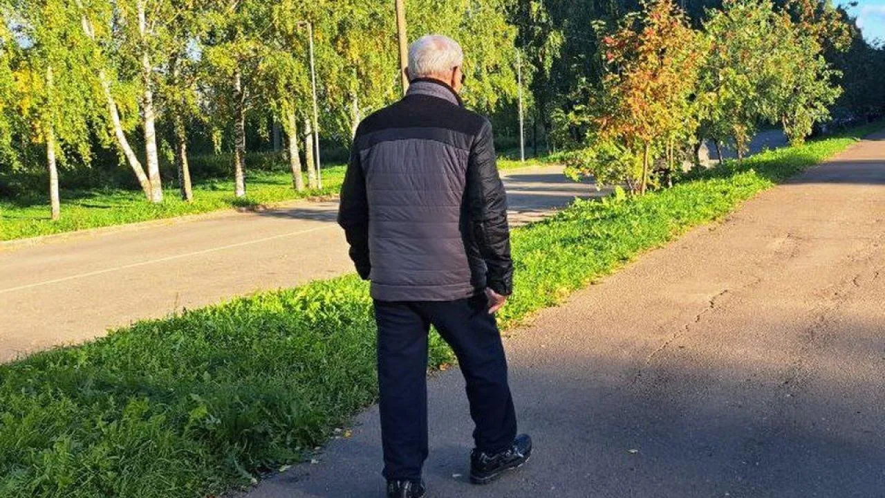 Названо ежедневное число шагов, после которого организм начинает «молодеть»