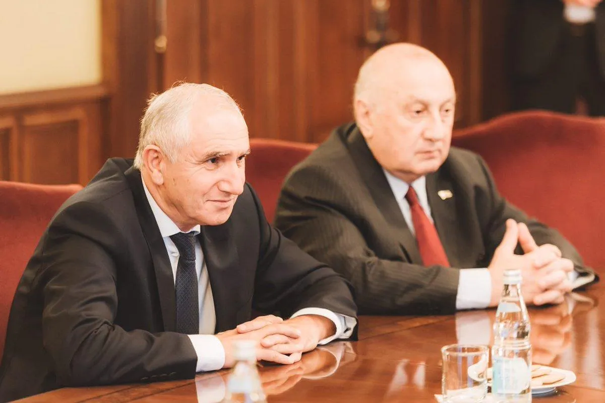 И. о. президента Абхазии Валерий Бганба (слева). Russian Government/Twitter.com