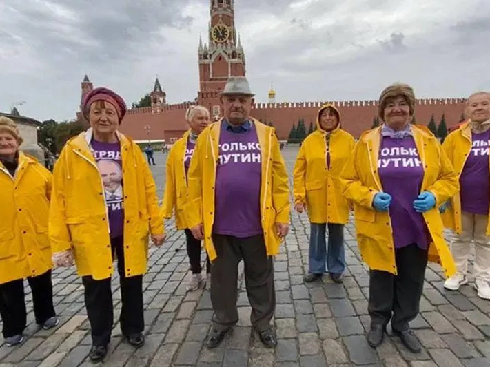  Пиар-директор «Отрядов Путина»: Илон Маск будет жить в России