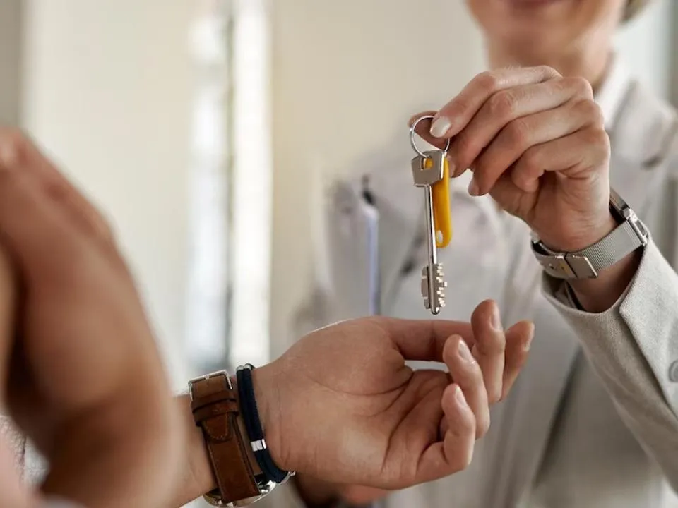 Покупатели будут отдыхать: летом упадут спрос и цены на жилье в России