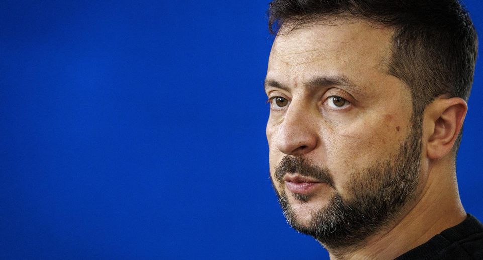 Журналист Боуз: Украина живет за счет Запада, но Зеленский говорит о слабости РФ