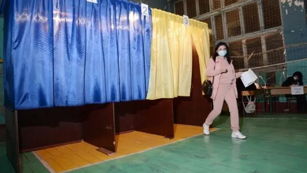 Эксперт: местные выборы на Украине показали кризис власти