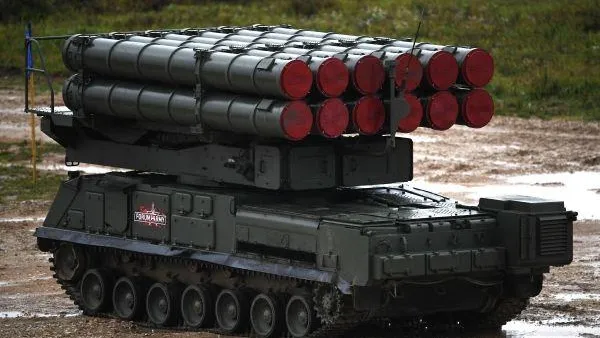 В Курской области прошли учения зенитных ракетных комплексов «Бук-М3»