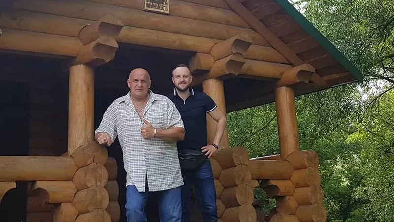 Актеры Алексей и Игорь Огурцовы отправились изучать храмы Подмосковья