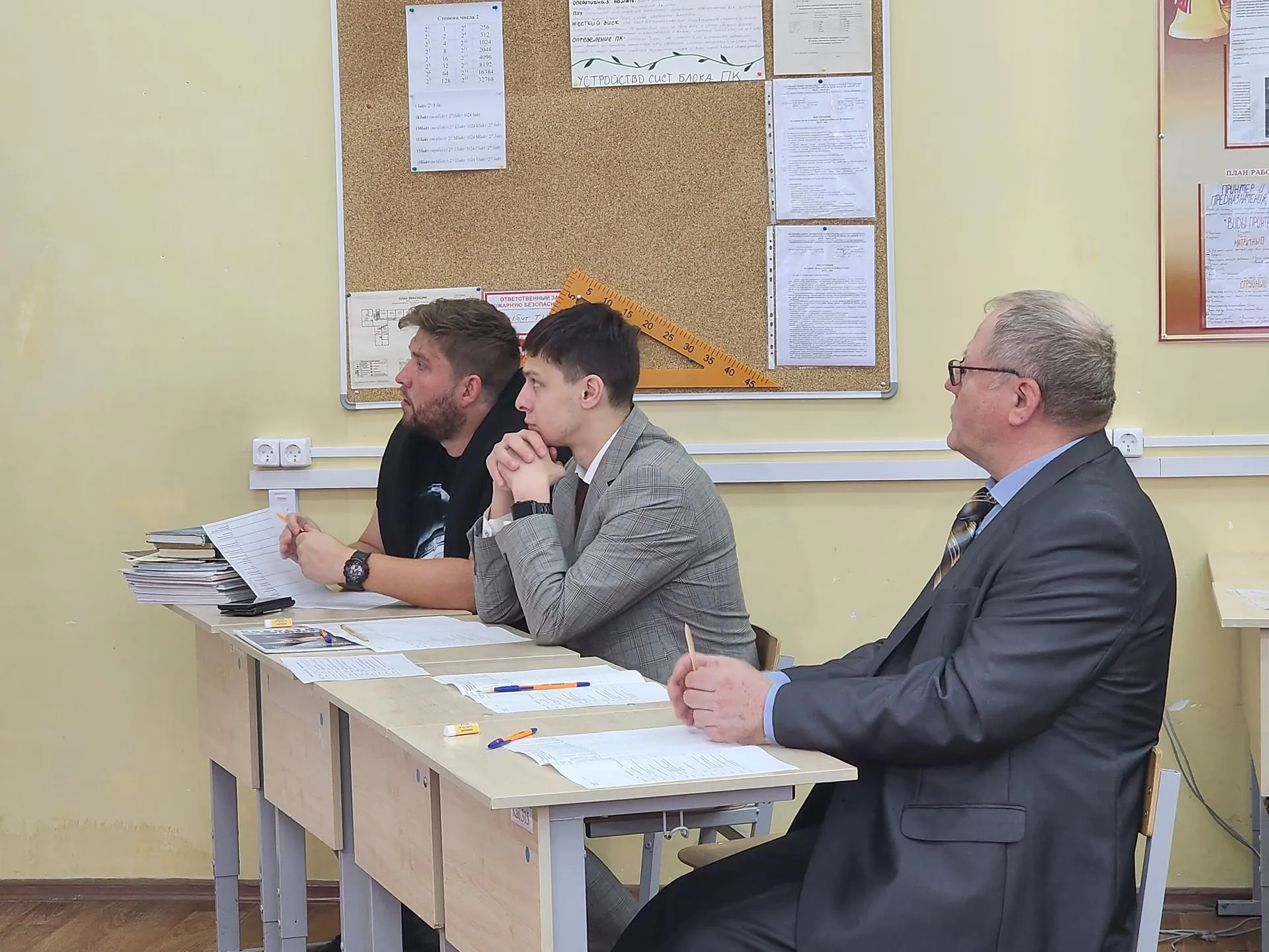 Автор: Роман Савельев