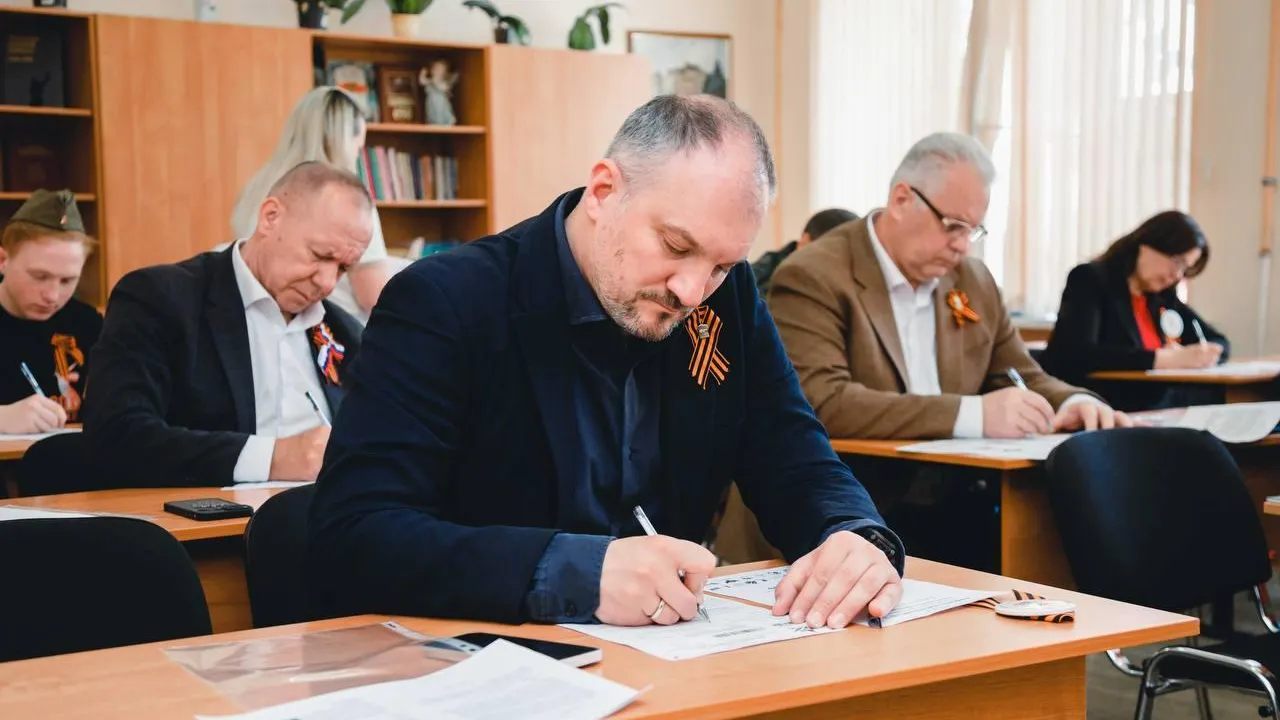 «Диктант Победы» в Кашире: проверка знаний к 80-летию Великой Победы