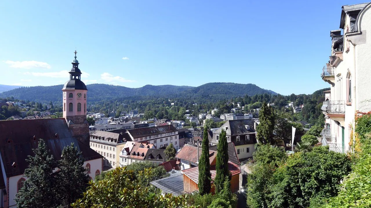 Мэр Баден-Бадена предложит свой город для переговоров России и Украины