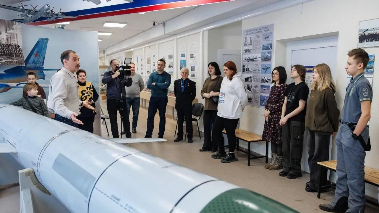 Школьники Дубны в Музее истории создания крылатых ракет встретились с Героем СССР
