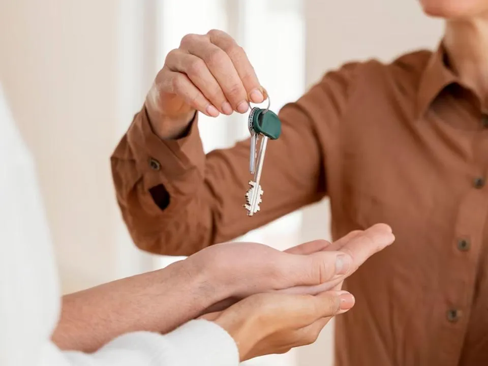 «Однушка» за 16 лет: экономист опровергла данные о том, что подмосковная семья может быстро накопить на квартиру