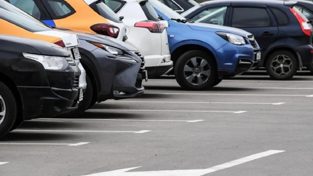 Свыше трех тысяч автомобилей эвакуировали в Подмосковье за неделю за неправильную парковку