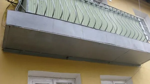 Балконы 10 домов заставили отремонтировать в Подольске
