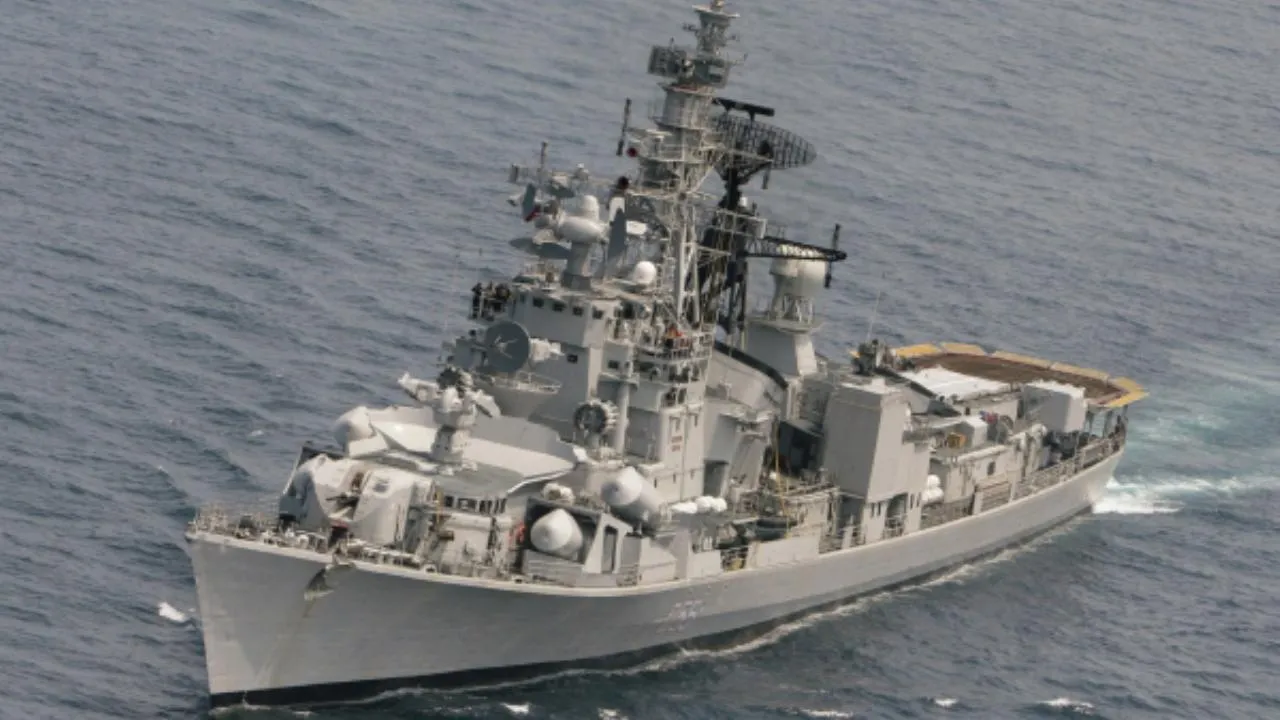 Индийский флот направит свои боевые корабли в Аравийское море после атаки танкера с нефтью