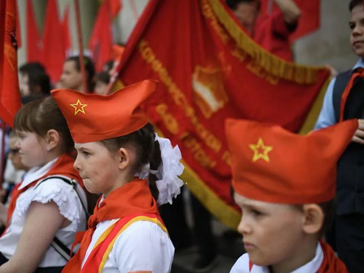 В Госдуме назвали бессмысленной инициативу Зюганова