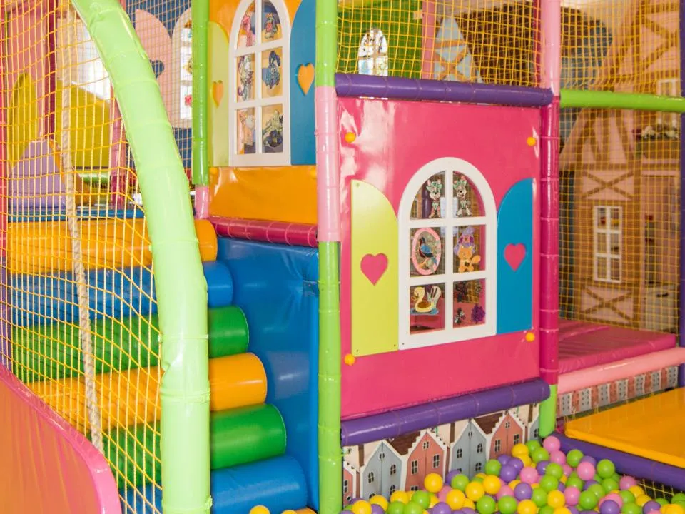 «Усилим контроль»: в «Бургер Кинге» отреагировали на травму ребенка в детской игровой комнате в ресторане Ижевска