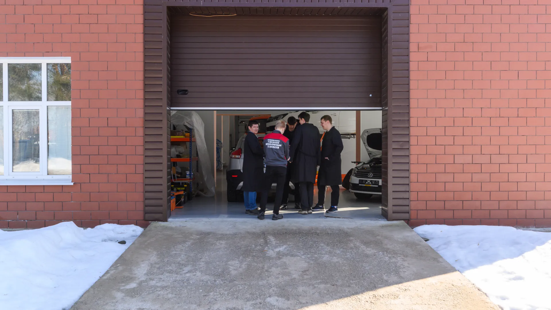 Услуги автоэвакуации и шиномонтажа подорожали на фоне зимних циклонов