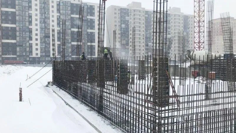 Строители приступили к монолитным работам на школе в Щелково