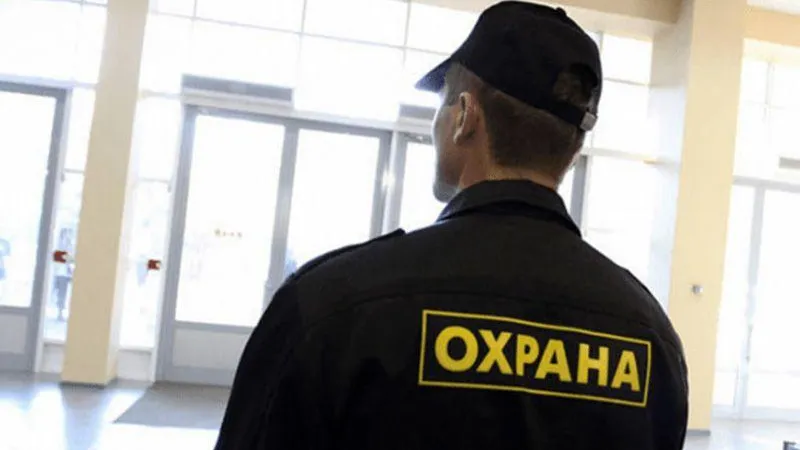 «Я его хорошо понимаю»: сотрудница ТЦ рассказала, почему охранник избил школьника в Зеленограде