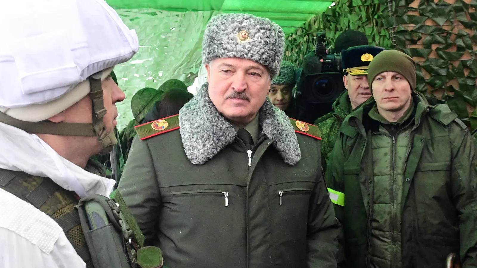 Александр Лукашенко на военных учениях «Allied Resolve 2022», Осиповичский полигон, Беларусся, февраль 2022 года. President of the Republic of Belarus