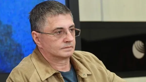 Доктор Мясников рассказал, когда ребенку необходимо вызвать скорую помощь