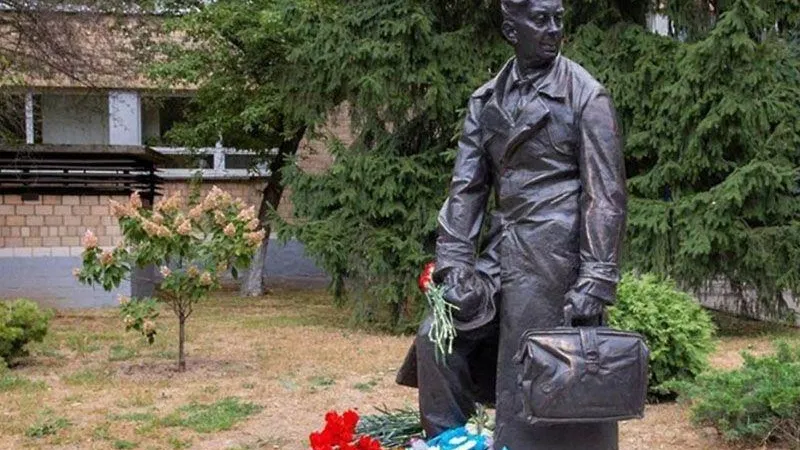 Памятник ученому из Дубны Илье Франку открыли в Москве