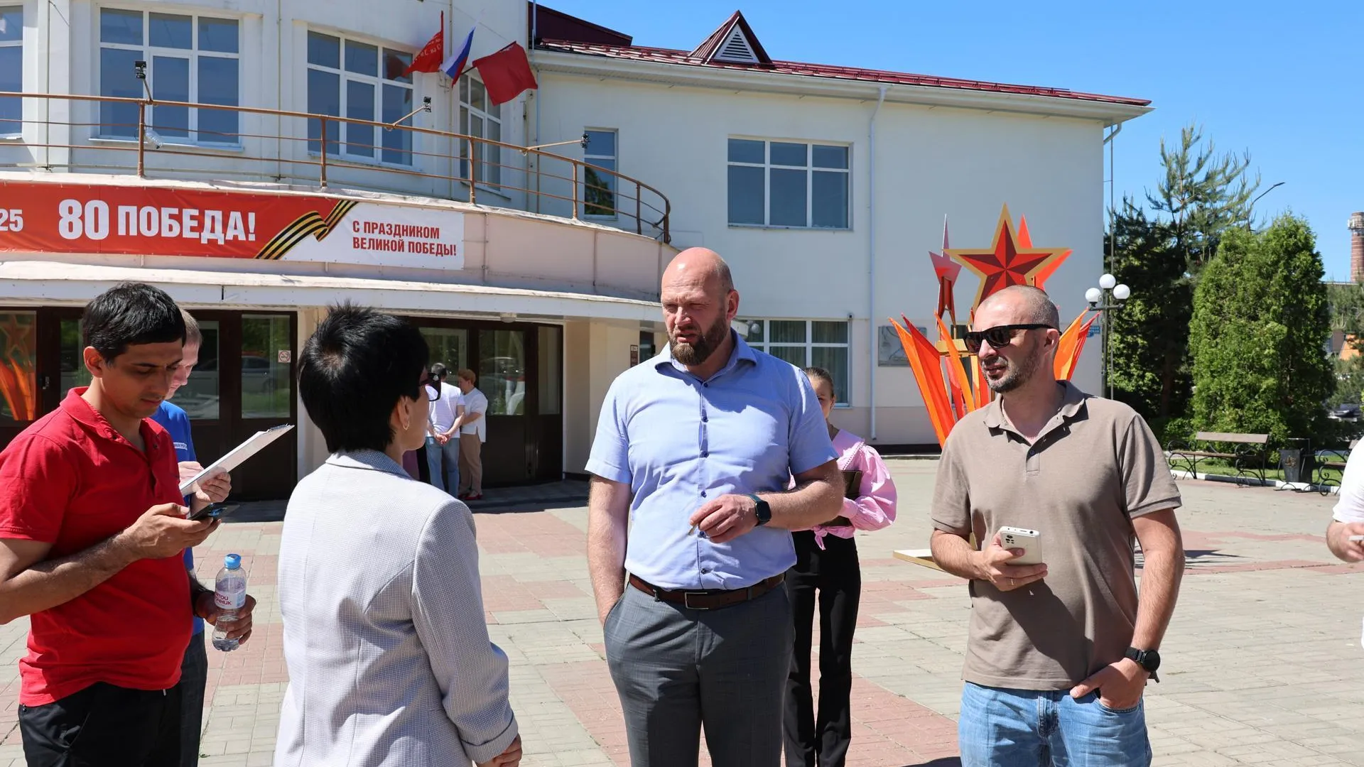 В Павлово-Посадском округе готовятся к городскому мероприятию: Проверка территории Дворца культуры