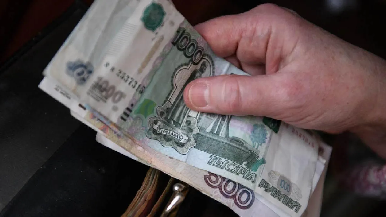 Короткие вклады закрывают: россияне предпочитают долгосрочные депозиты
