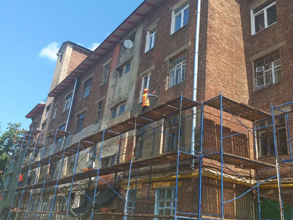 Дом 18 по улице Горького, построенный в 1930 году. Фото: REGIONS/Олег Книжник