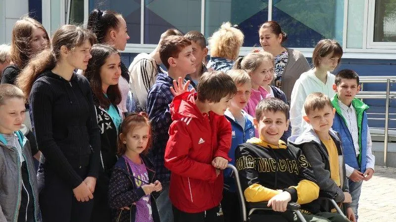 40 детей из ДНР пройдут реабилитацию в центре «Созвездие» в Красногорске