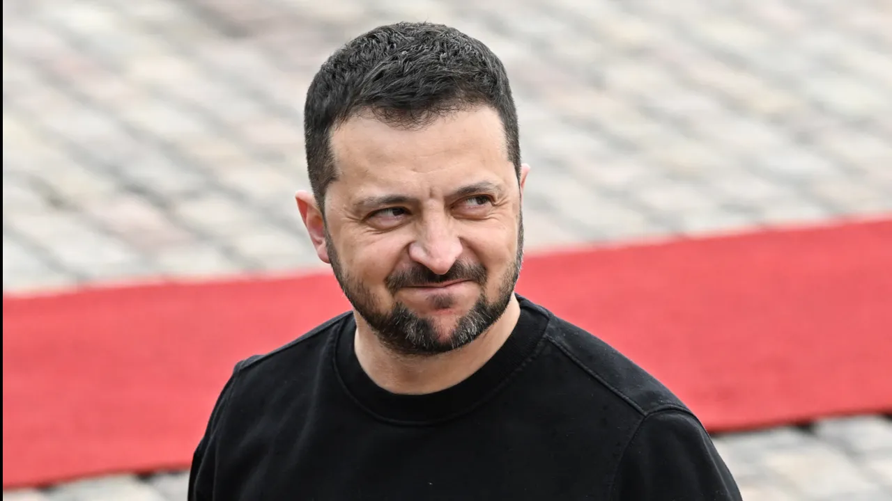 Россияне заявили, что Зеленский продолжит «гастроли попрошайки» на саммите G7