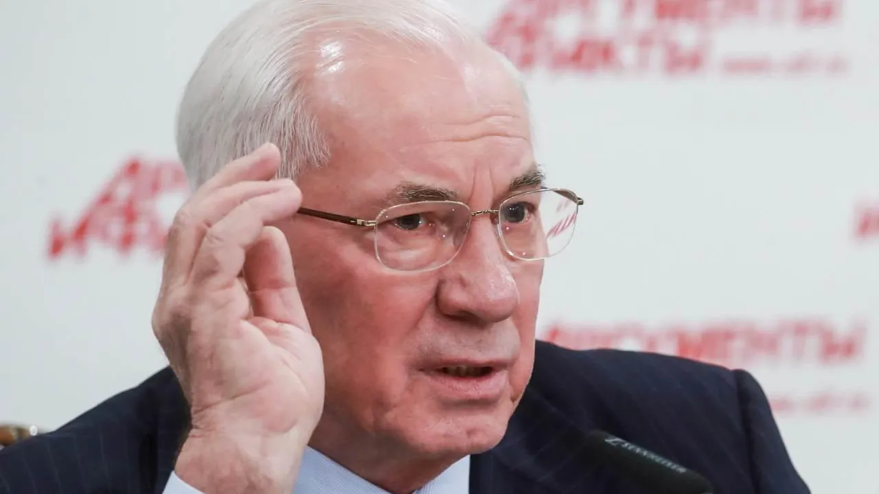 Экс-премьер Азаров предрек Украине энергетический кризис