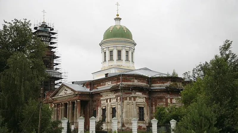 От заводского храма до городской святыни: Троицкий собор в Яхроме