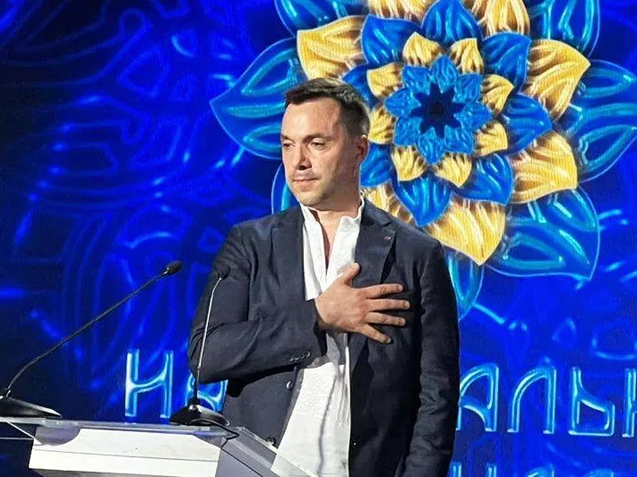 «Главное, вовремя уйти и не попасть под трибунал» — эксперт объяснил уход Арестовича